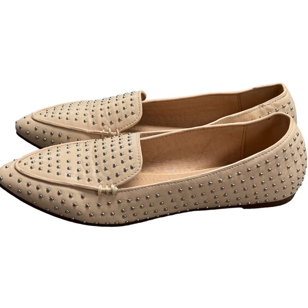 Chase + Chloe Beige Studded Pointed Toe Faux Leather Slip On Flats Size 6 - Picture 6 of 10